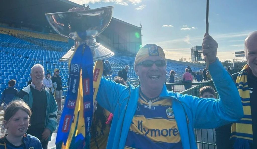 Paddy Joe raises the Nestor cup aloft